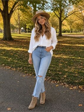 Levi's Light Blue Straight-Leg Jeans with Knee Slit
